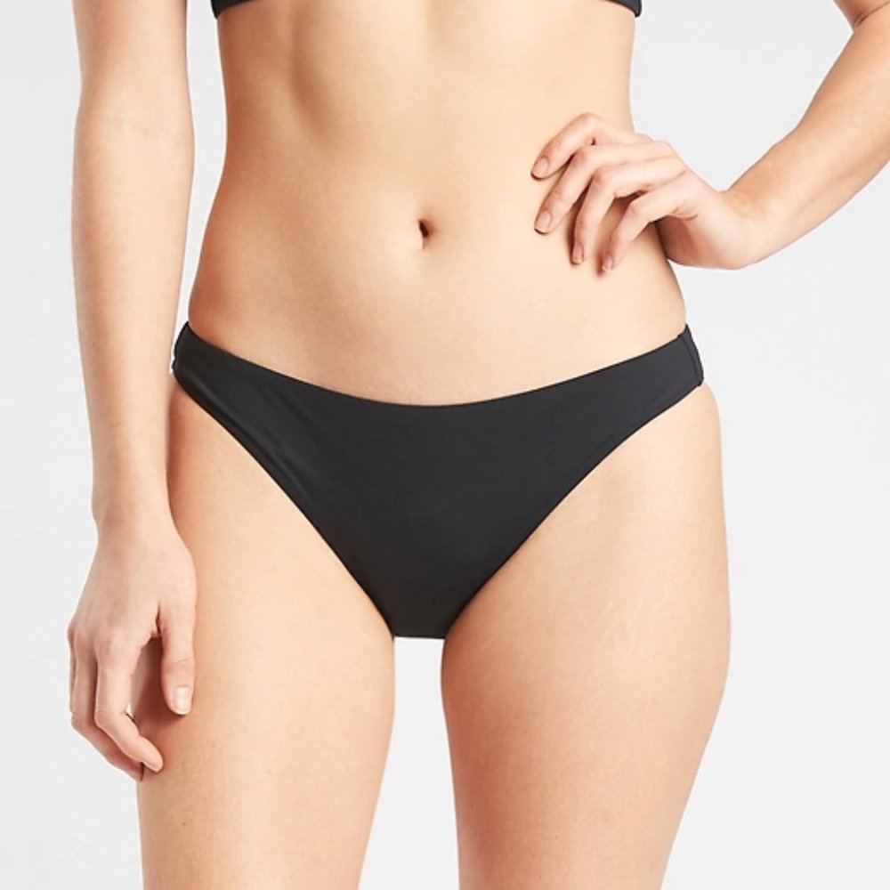 Athleta Clean low rise bottom